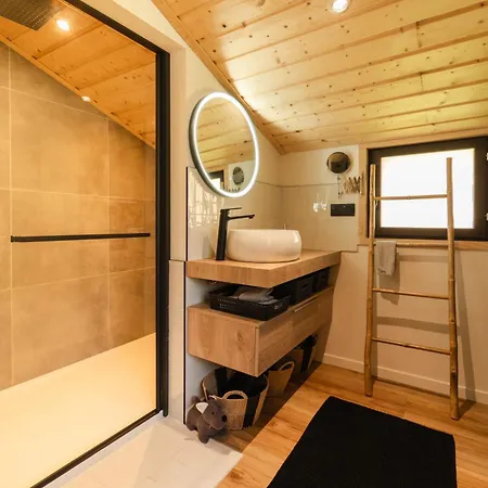 Le Madrier - Terrasse Et Jacuzzi Privé Appartamento Tours-en-Savoie